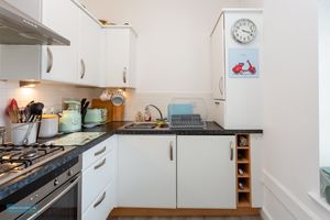 Kitchen- click for photo gallery